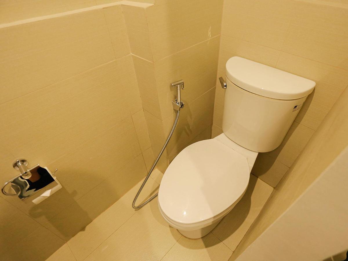Go Hotels Manila Airport Road Paranaque City Exterior foto