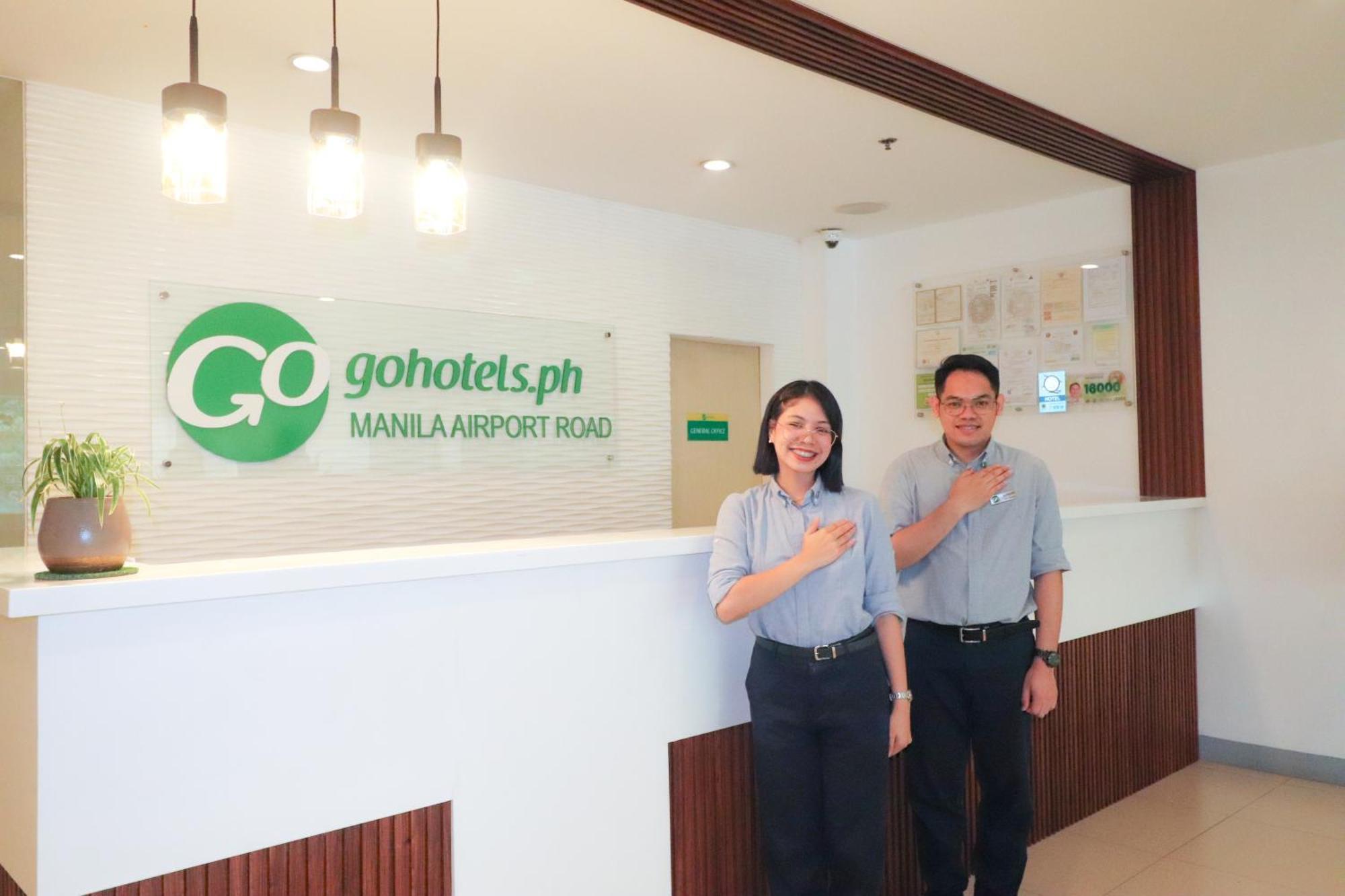 Go Hotels Manila Airport Road Paranaque City Exterior foto