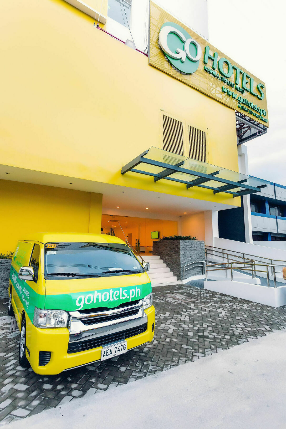 Go Hotels Manila Airport Road Paranaque City Exterior foto